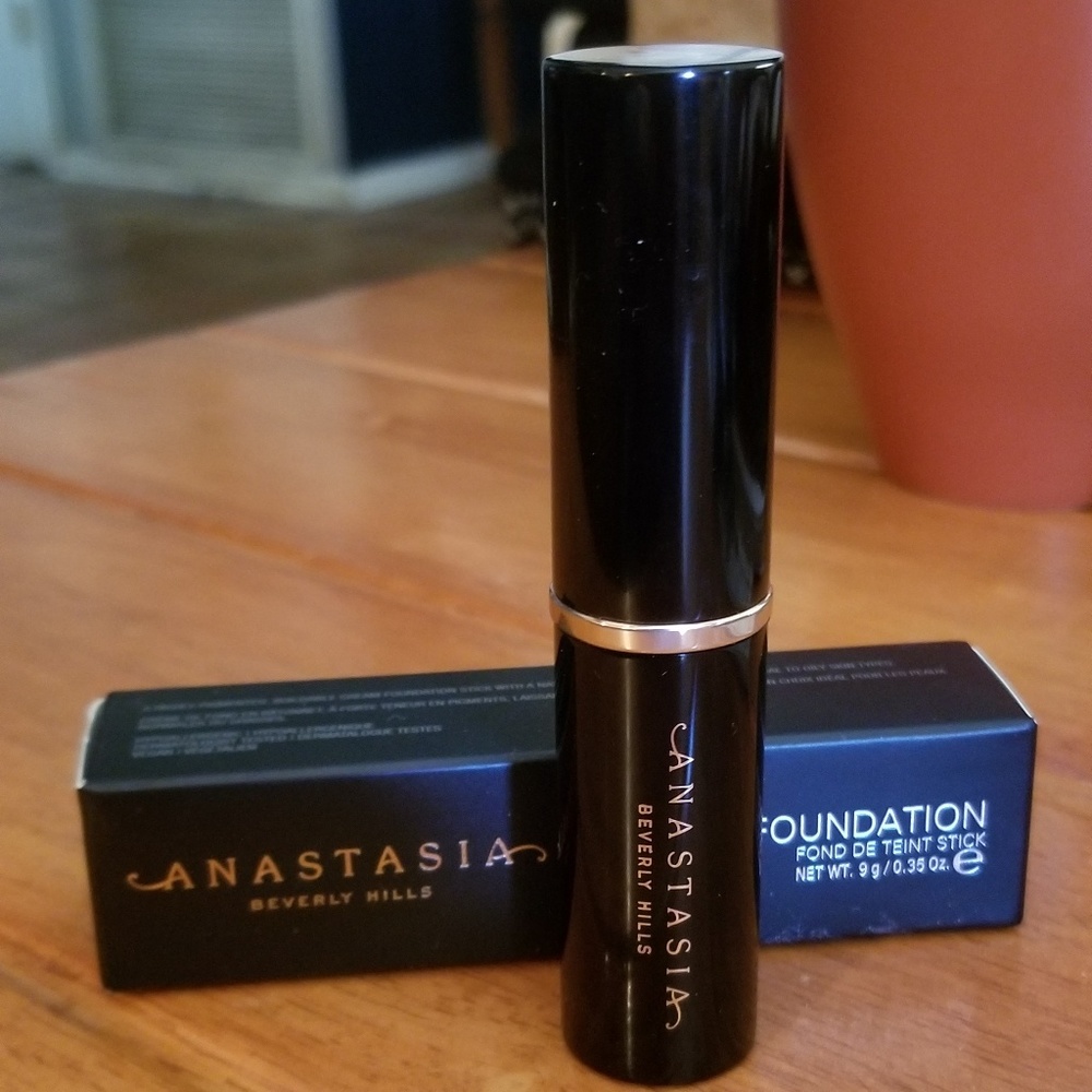 Nwot Anastasia Stick Foundations